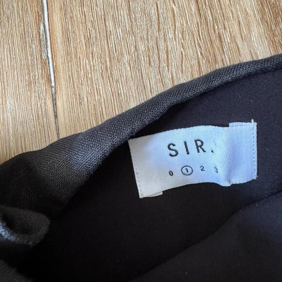 SIR. black round neck sleeveless comfort pullover cropped tank womens top size 1 - Picture 3 of 4